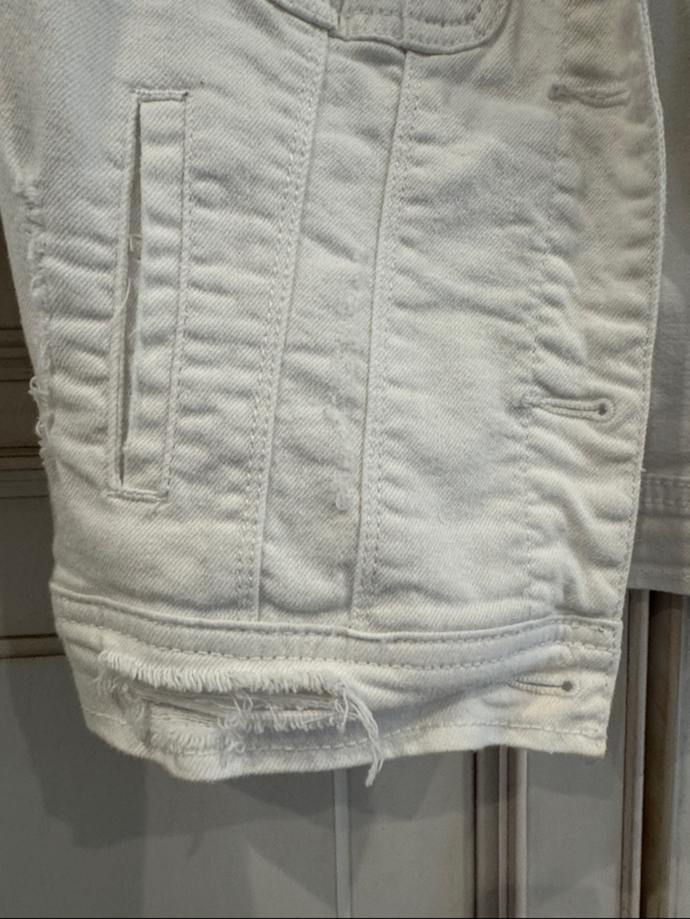 American Rag White Button-Up Cropped Jacket - Picture 4 of 5